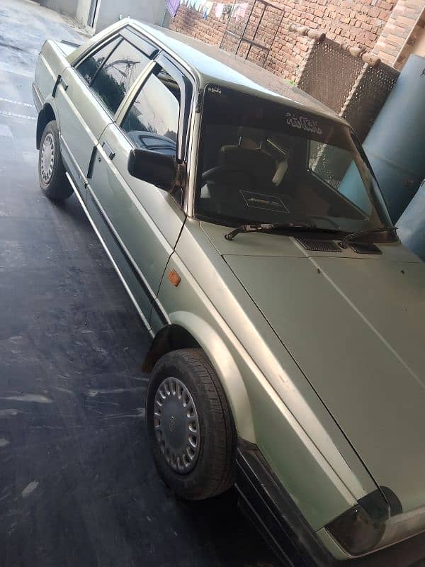 Nissan Sunny 1989 1