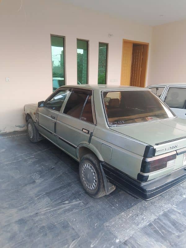 Nissan Sunny 1989 5