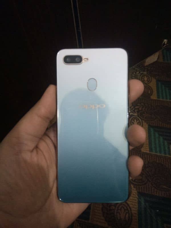 oppo f9 4/64 is in good condition 6