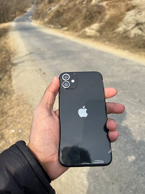 iphone 11 64GB non PTA 1