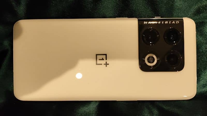 one plus pro panda Edition 2