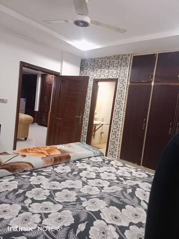 Pay Day and short time One BeD Room apartment fully furnish available for rent family apartment 1