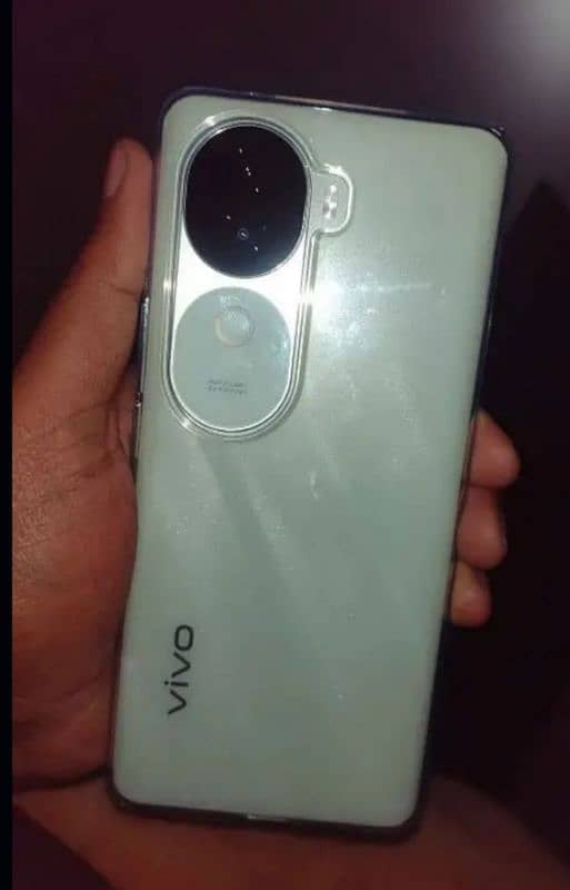 vivo v40e 1 month used 4