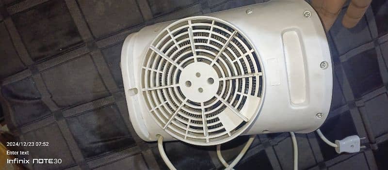 ELECTRIC FAN HEATER 1000/2000W 2