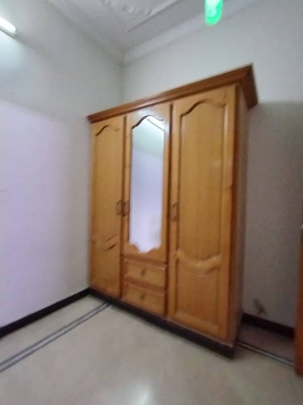 10marla 3beds DD TV lounge kitchen attached baths neat clean open basement for rent in G 13 4 islamabad 4