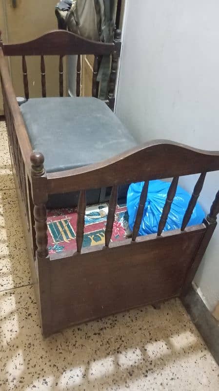 wooden kids bed 1