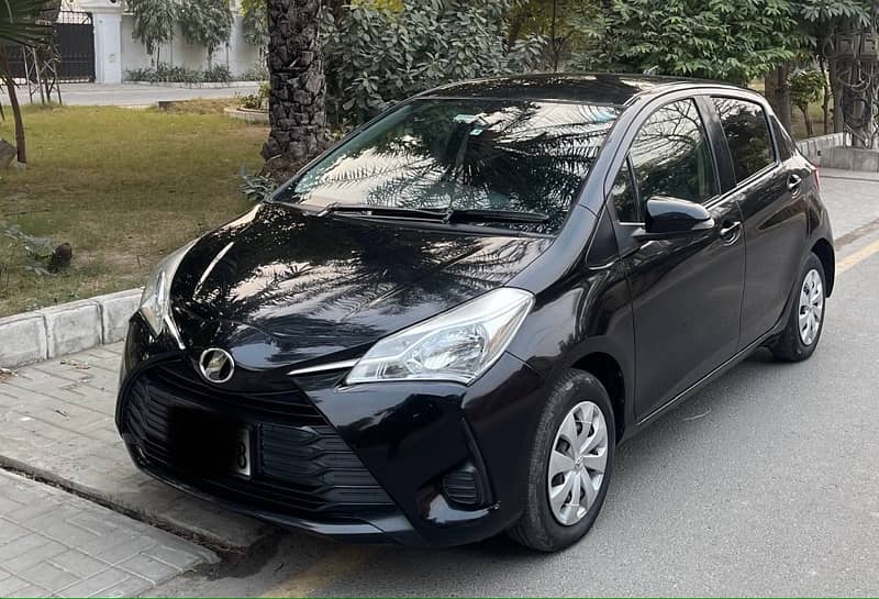 Toyota Vitz 2017 1