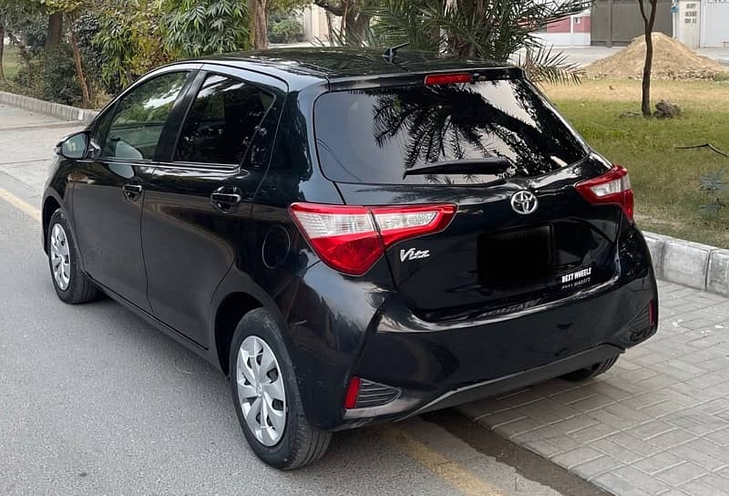 Toyota Vitz 2017 3