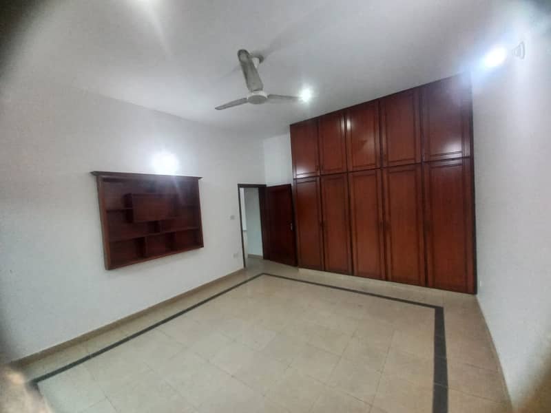 1 kanal house available for sale in Velencia housing society Lahore 1