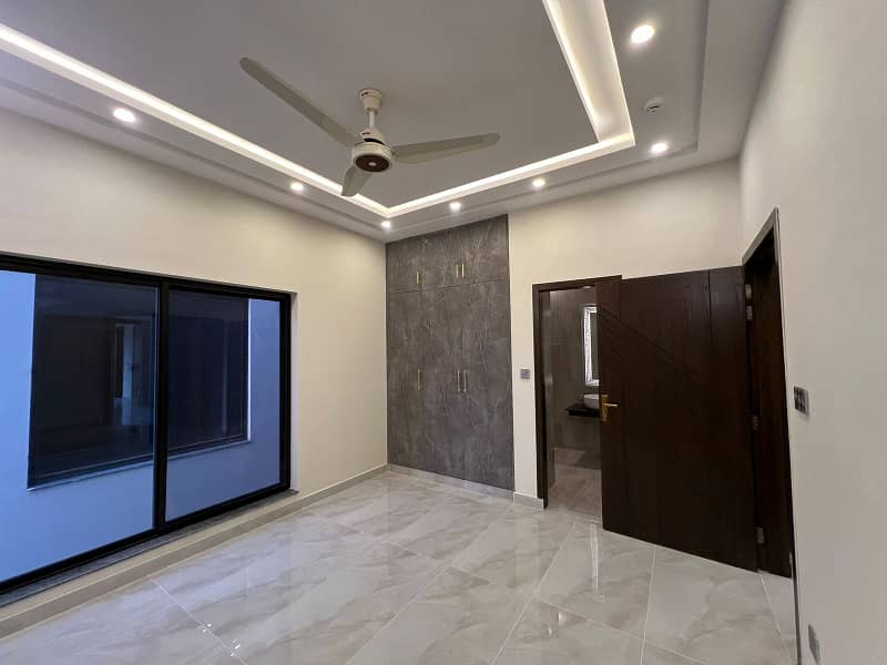 5 Marla full house available for rent in dha phase 9 town very good location 11