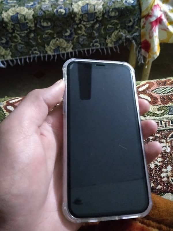 Iphone 11 Pro PTA Approved 512 GB White Colour 4