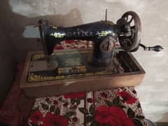 stitching machine in best condition salika