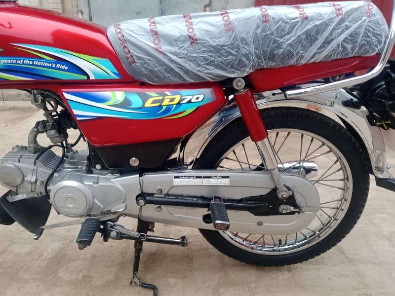 Honda CD 70 motorcycle for sale model 2024//03057210160//03456561380 2