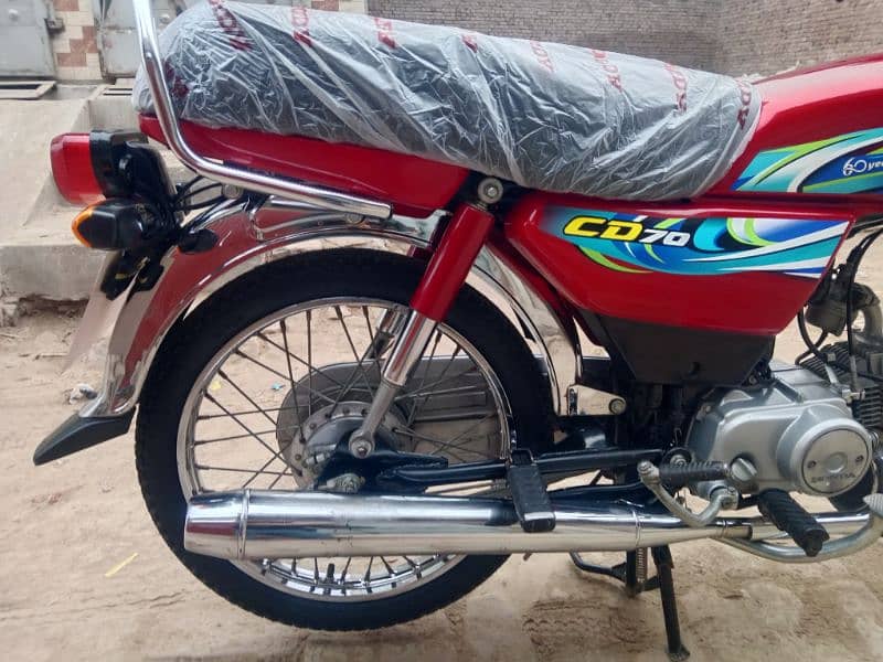 Honda CD 70 motorcycle for sale model 2024//03057210160//03456561380 8