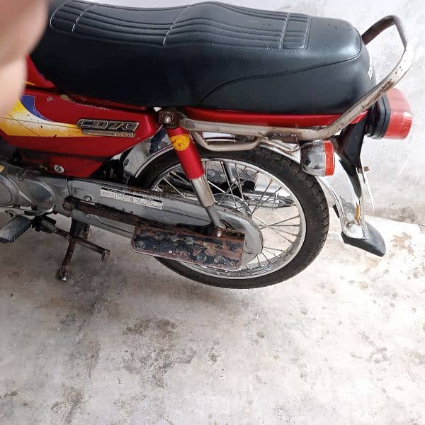 Contact nbr. 03077088988. Honda CD 2005. very good condition. 2