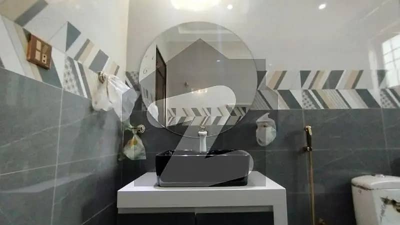 10 MARLA BRAND NEW HOUSE IS AVAILABLE FOR RENT IN LAKE CITY LAHORE 11