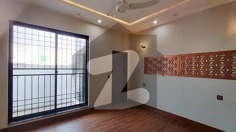 10 MARLA BRAND NEW HOUSE IS AVAILABLE FOR RENT IN LAKE CITY LAHORE 28