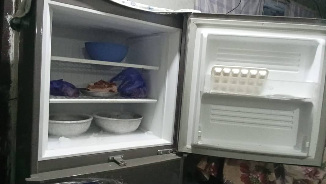 Fridge for sell 3