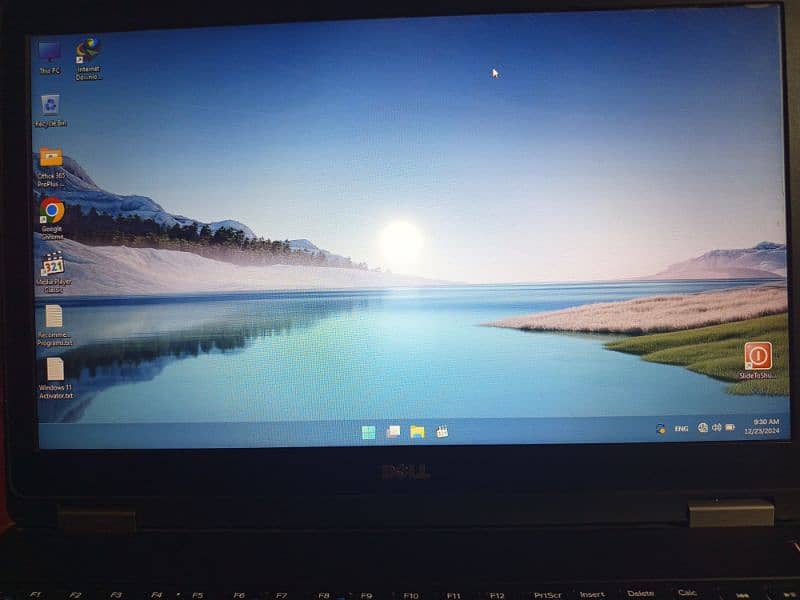 Dell Latitude E5570 1