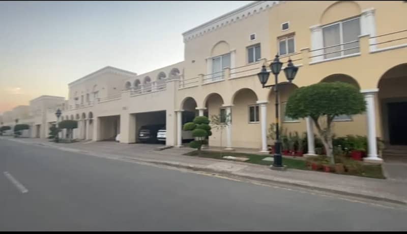 1 Kanal Spanish Villa For sale in Central Block Phase 1 Bahria Orchard Lahore. 2