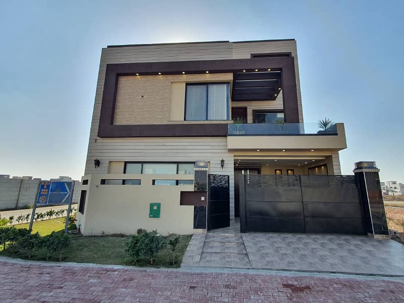 6.5 Marla Corner 80 Feet Wide Road House For Sale In OLC B Block Phase 2 Bahria Orchard Lahore Pakistan 2