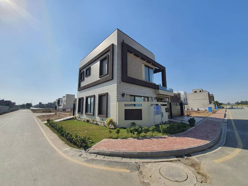 6.5 Marla Corner 80 Feet Wide Road House For Sale In OLC B Block Phase 2 Bahria Orchard Lahore Pakistan 12