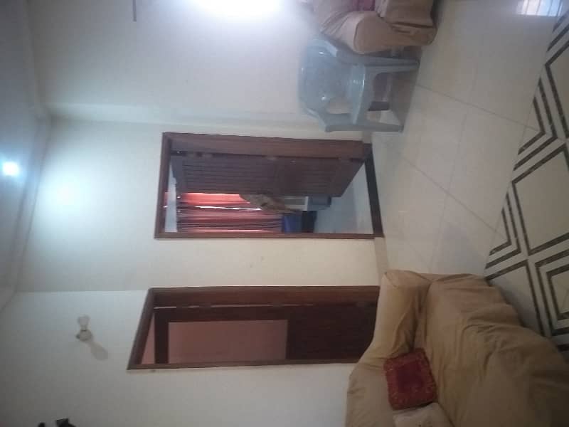 Saprat Entras Available For Rent 2bedrooms Kitchen TV Lounge 1