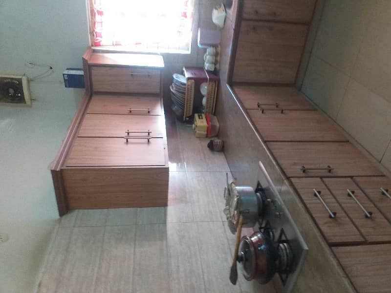 Saprat Entras Available For Rent 2bedrooms Kitchen TV Lounge 7