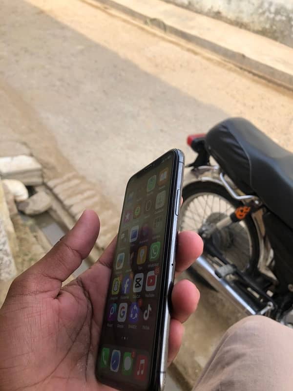 iphone xs 256 gb all ok face id avalibal 8