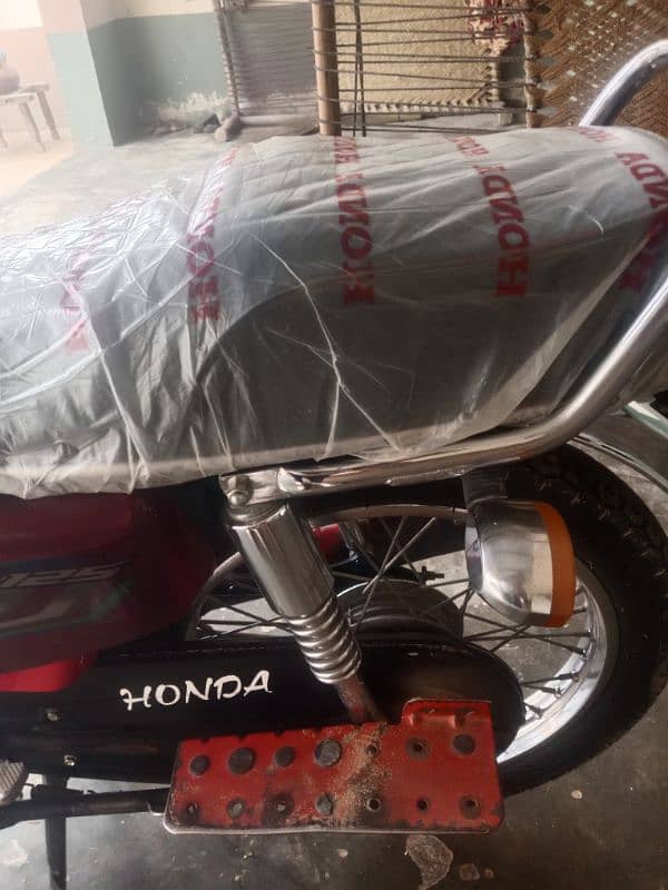 Honda 125 2022 bilkul saaf only 8500 km 3