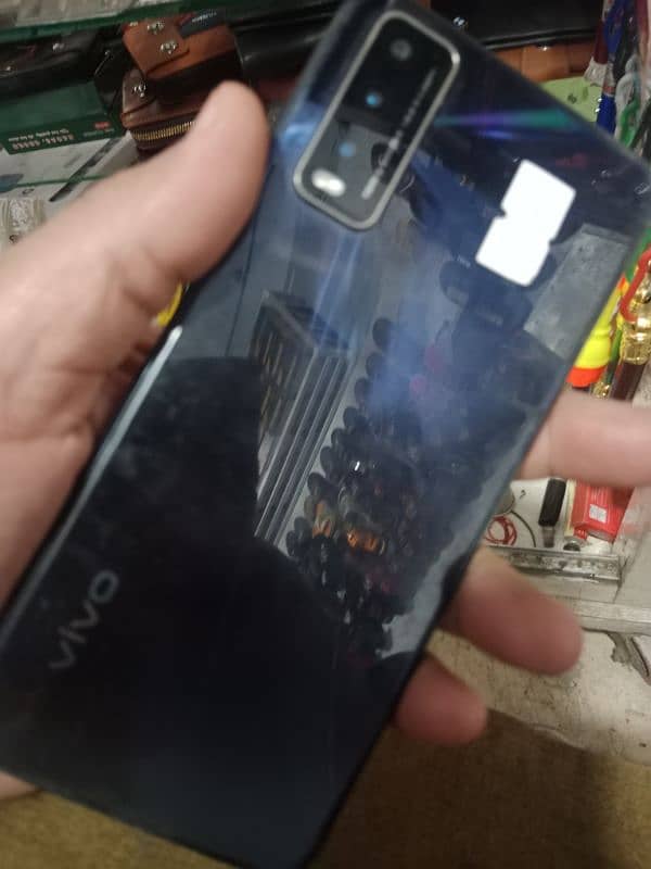 vivo y20 4/64 all ok 1