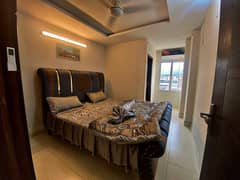 Par day 1bed luxury apartment available