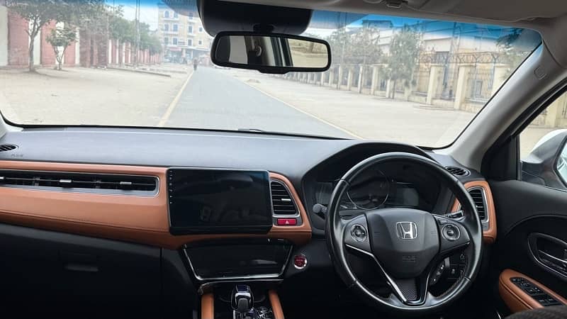 Honda Vezel Z 2015 6