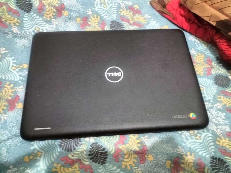 DELL  chromebook 3180 1