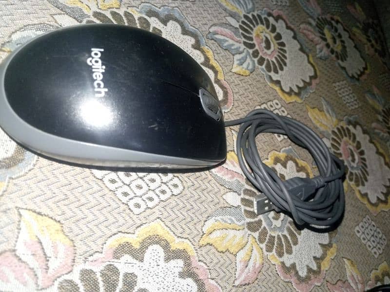 Logitech Banded Mouse 3