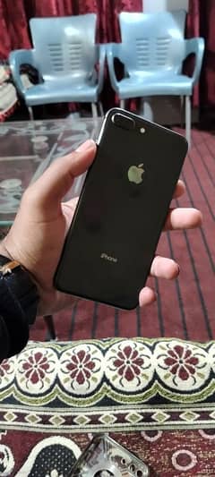 iphone 8 puls 128. Gb factory unlocked no PTA urgent sel price finl