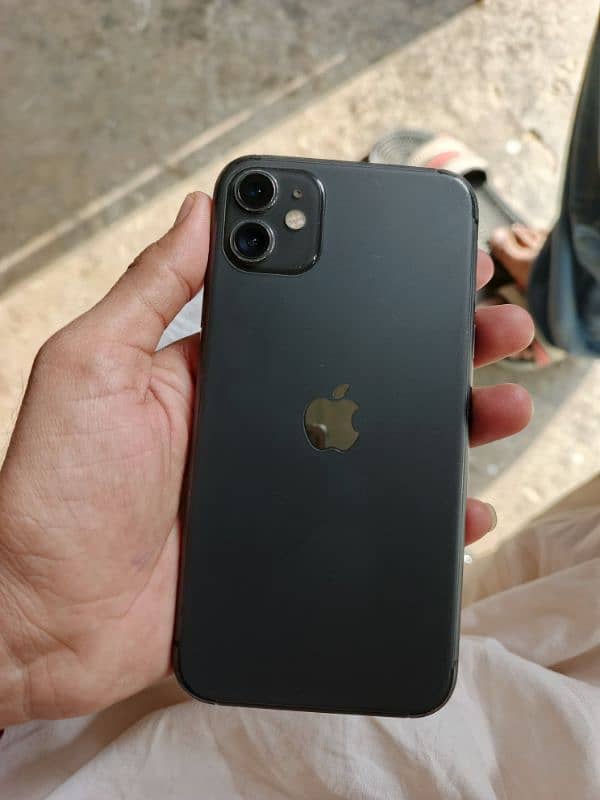 IPhone 11 pta approved 10/9 5