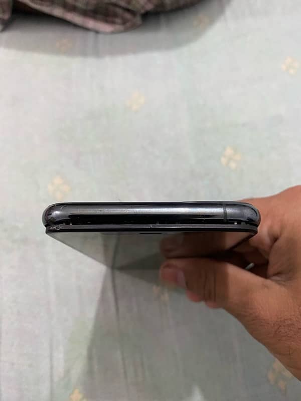 iPhone 11 Pro max pta 256 gb 2