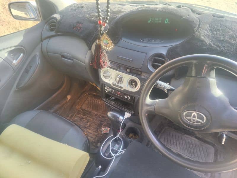 Toyota Vitz 2003 0