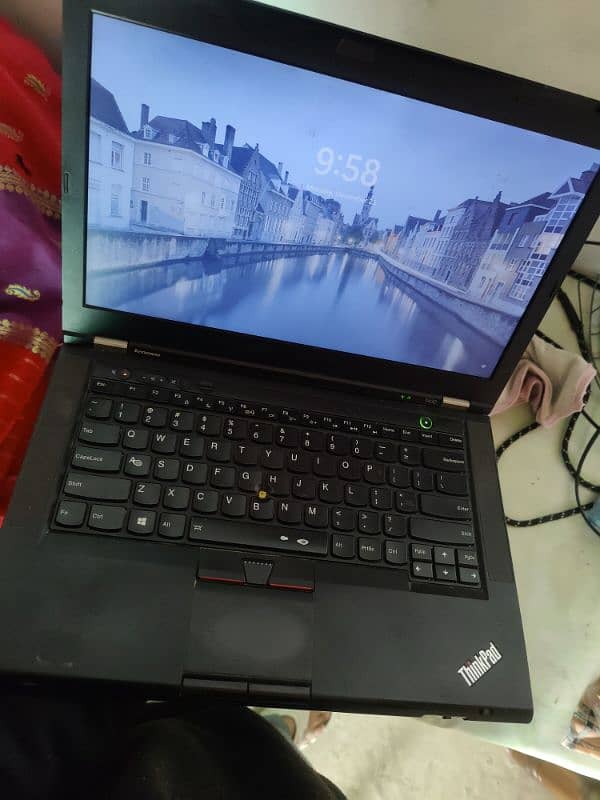 Lenovo T430 3rd Gen i5 6gb ram 320gb hhd laptop 1