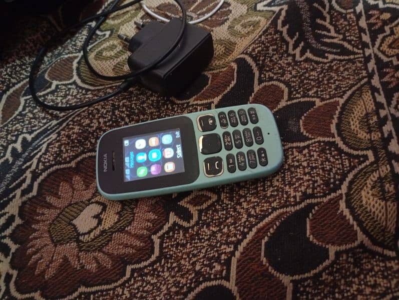 Nokia 105 original condition with charger 0