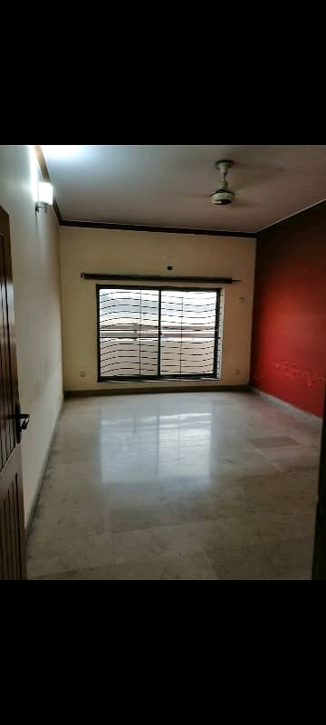 10 Marla Upper Portion for Rent in G-13 11