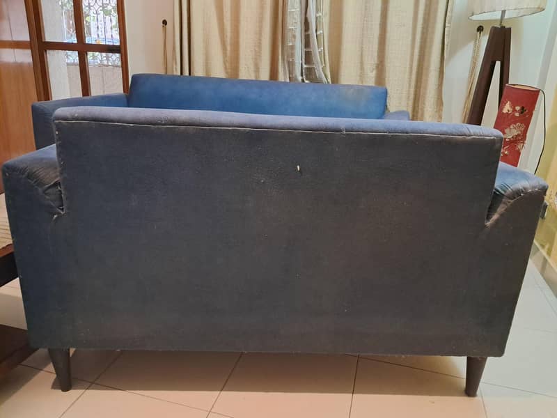 Sturdy 5 seater in good condition 2