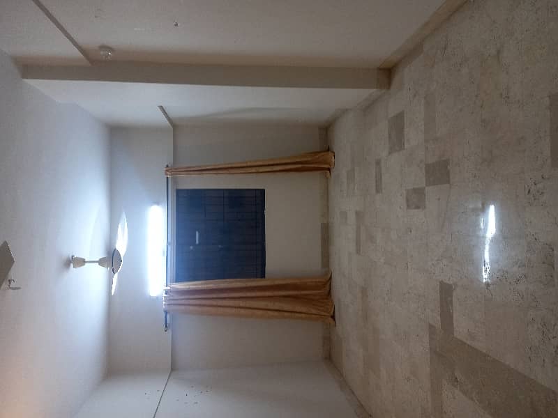 3 Bed Drawing Dining Flat For Rent In Bahadurabad 9