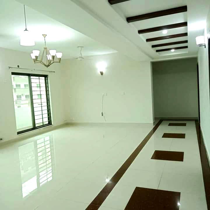 10 Marla 3 Bed Modern Apartment Available For Sale in Askari 11 4