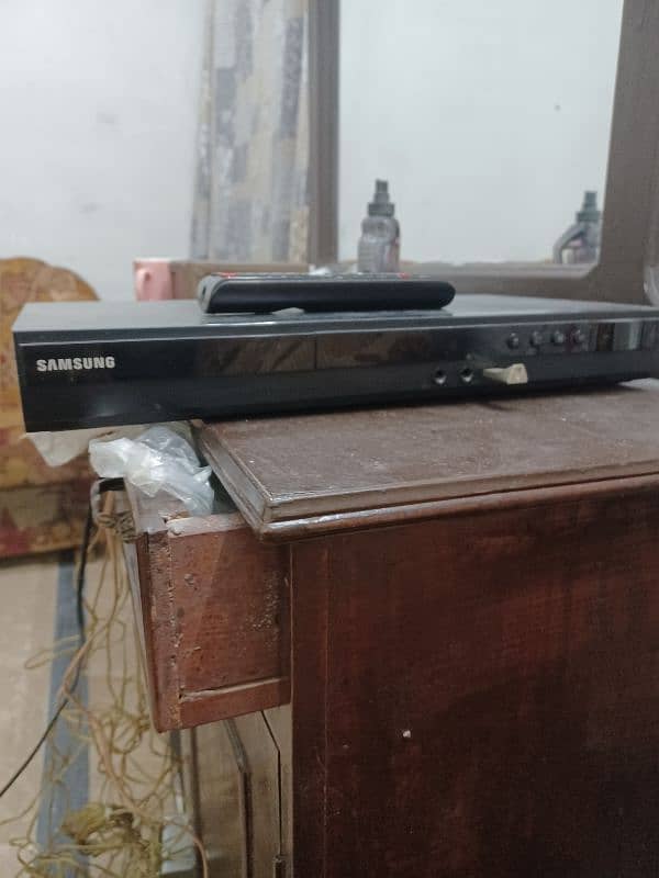 amplifier Samsung home theatre all okay no repair no remote 0