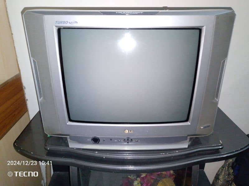 television and TV Dask and witn TV remote very good condition 2