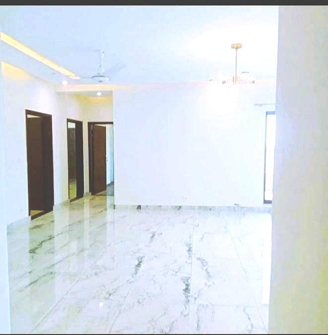 Ideal Location 10 Marla Luxury Apartment Available For Rent in Askari 11 Sector B 3