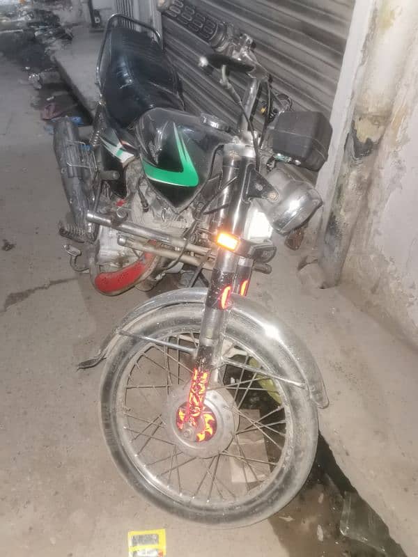 honda 125 13 modal in Lalamusa  honda70 k sath exchange b ho Jay gi 1