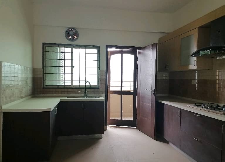 Flat Of 10 Marla For Rent In Askari 11 - Sector B 5